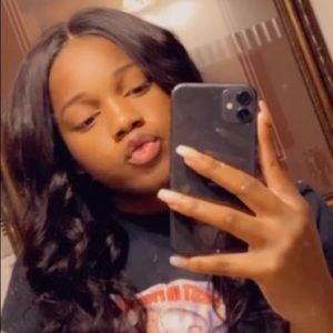 Meet your Posher, Destiny